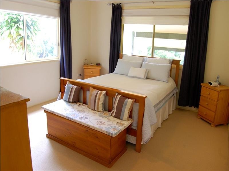 39 River Oak Road, Farmborough Heights NSW 2526