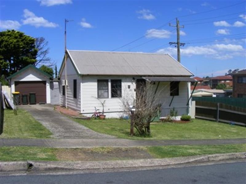 59 Lake Heights Road, Lake Heights NSW 2502
