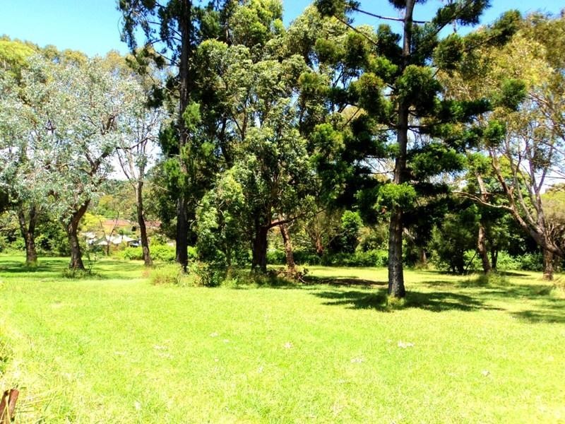 37 Blackman Parade, Unanderra NSW 2526