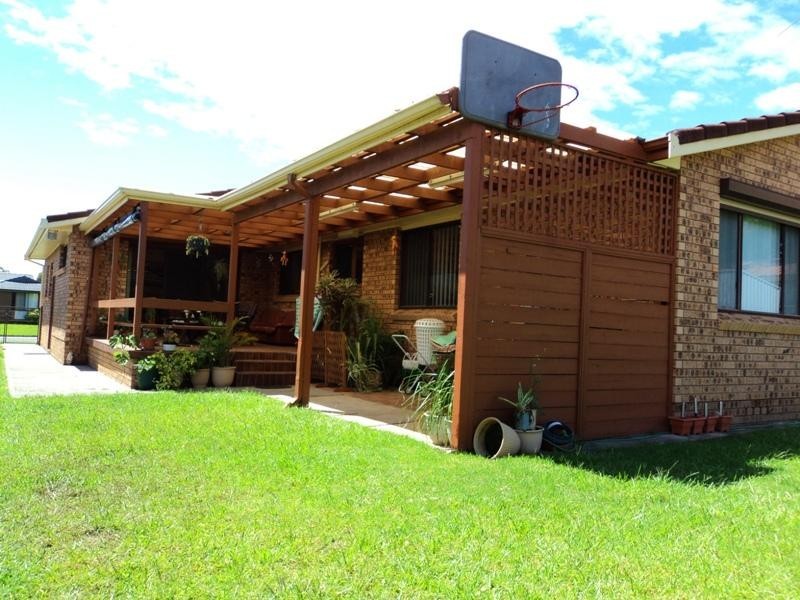 36 Huxley Drive, Horsley NSW 2530