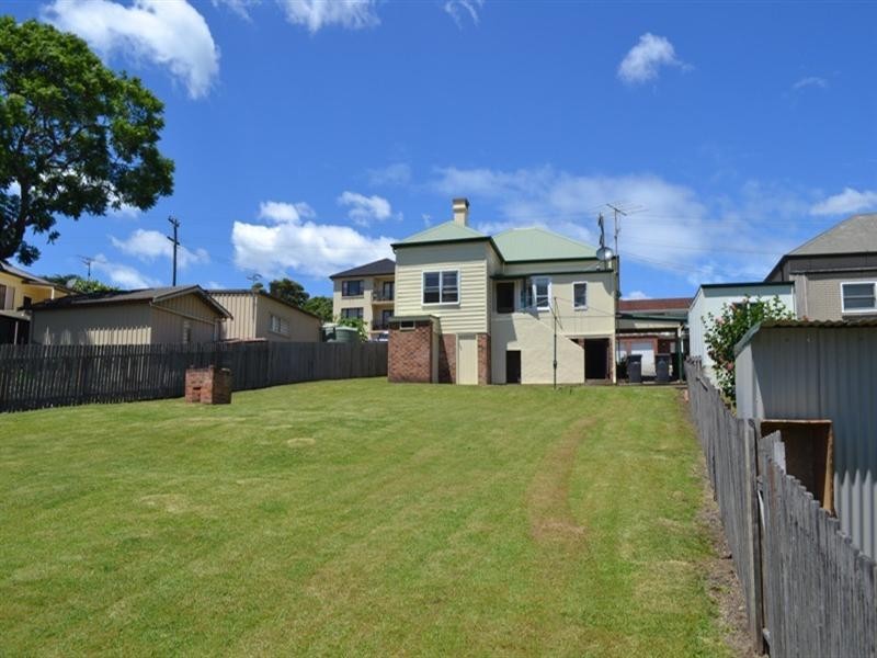 10 Urunga Parade, Wollongong NSW 2500