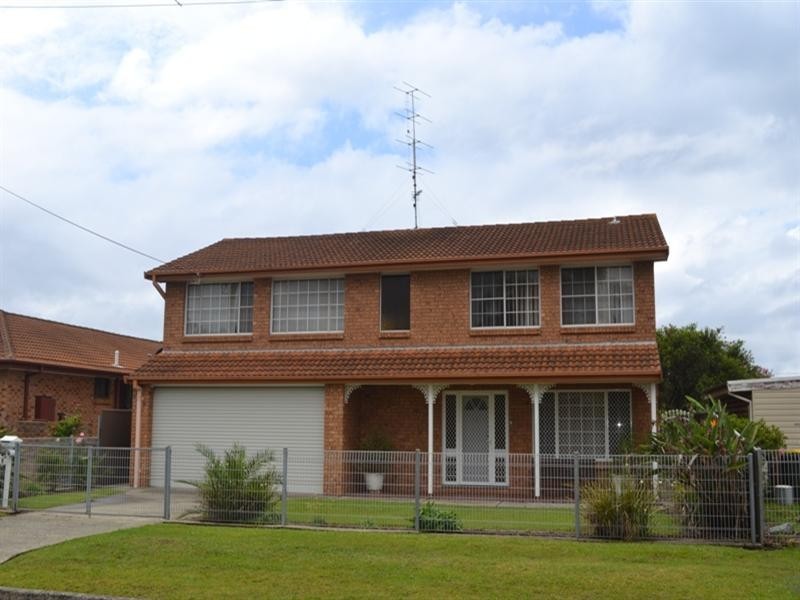 5 Antrim Avenue, Warilla NSW 2528