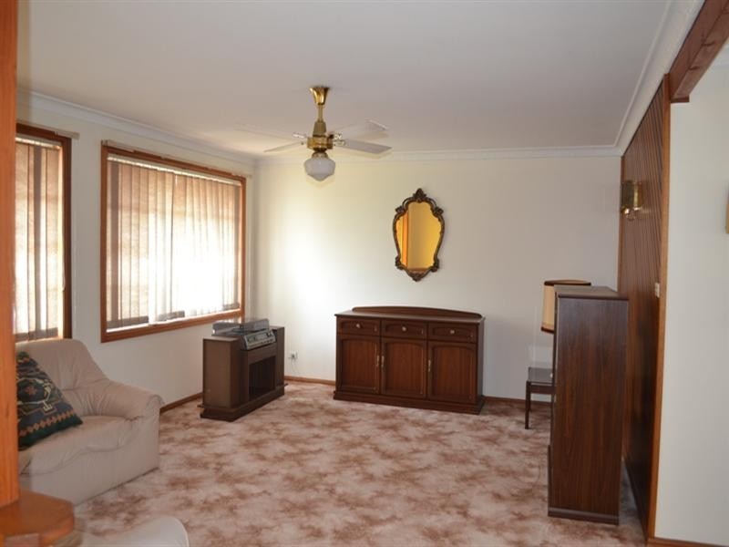 5 Antrim Avenue, Warilla NSW 2528