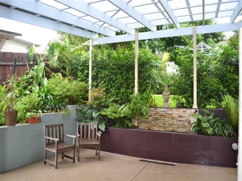 27 Rowland Avenue, Wollongong NSW 2500