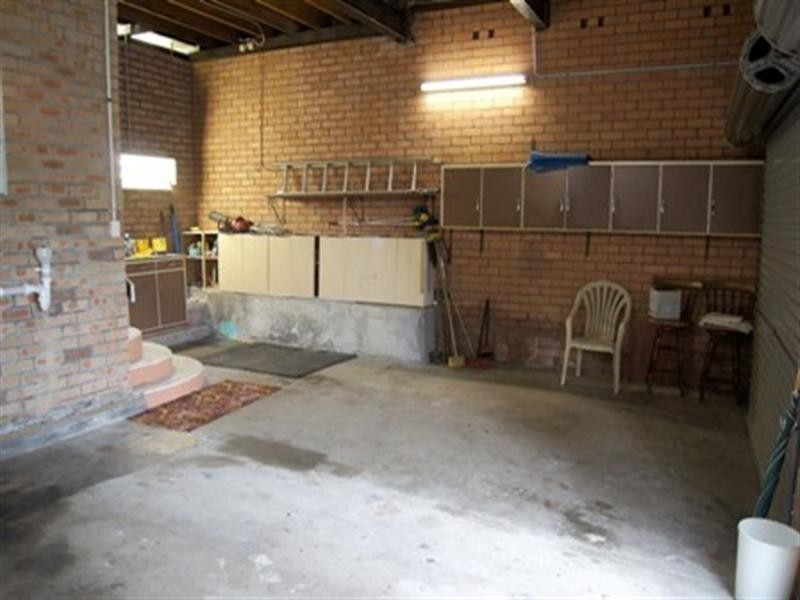 4 Edgebury Avenue, Figtree NSW 2525