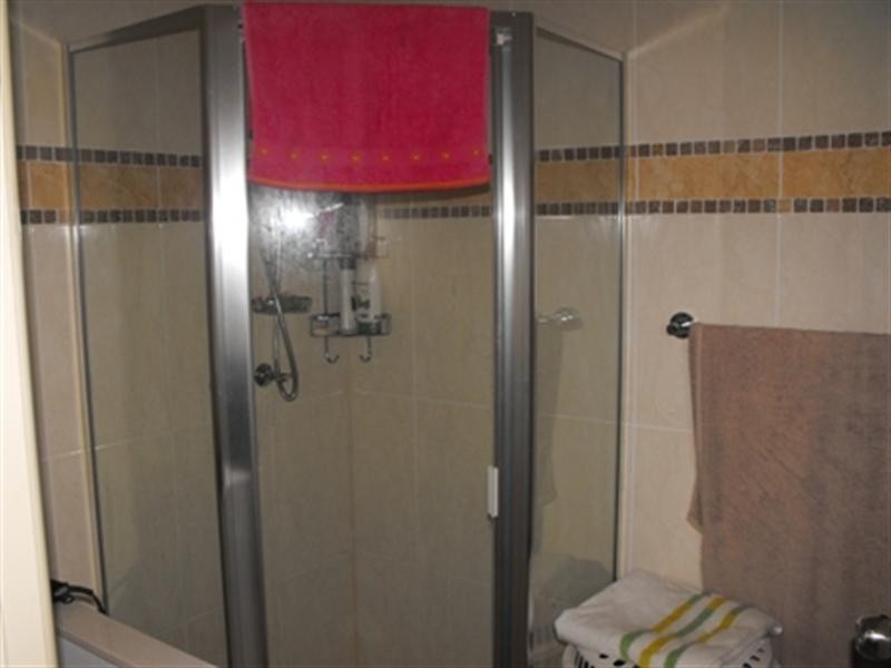 17 Poplar Avenue, Unanderra NSW 2526