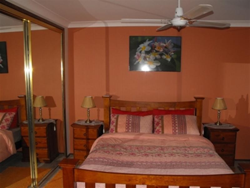 17 Poplar Avenue, Unanderra NSW 2526