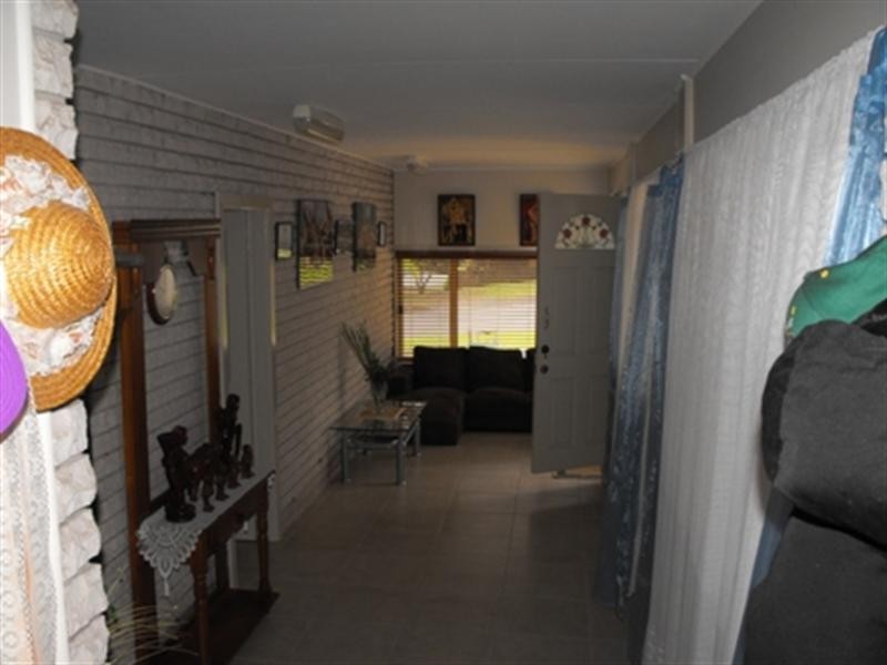 17 Poplar Avenue, Unanderra NSW 2526