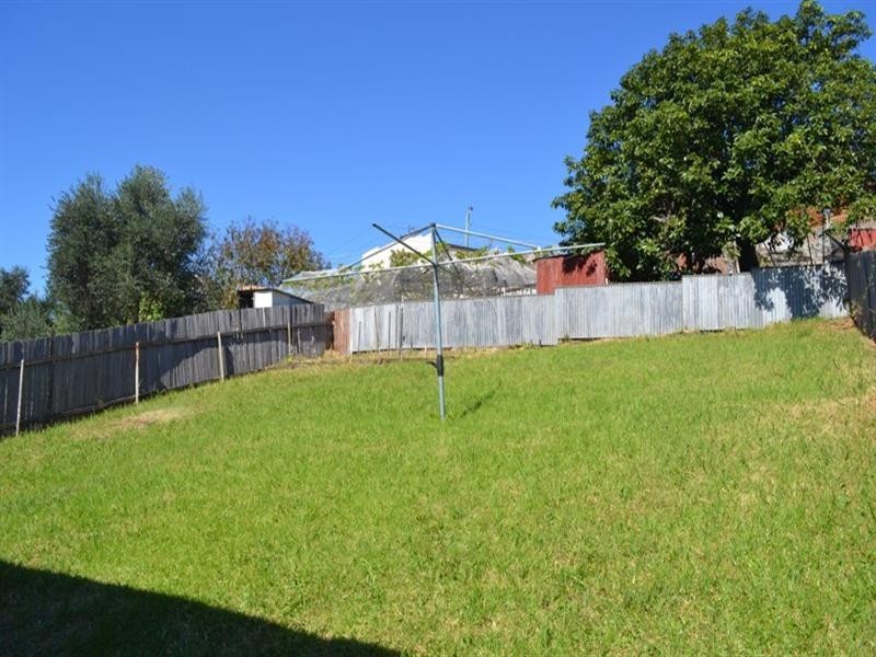 58 Auburn Parade, Cringila NSW 2502