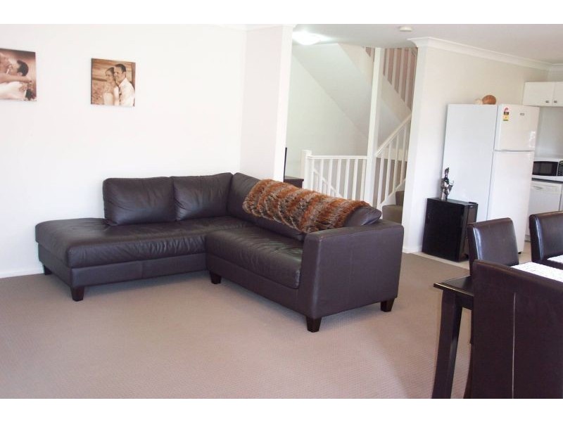 35 The Parkway, Balgownie NSW 2519