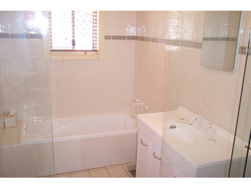 35 The Parkway, Balgownie NSW 2519