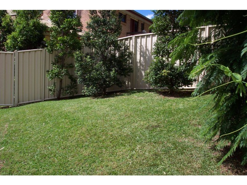 35 The Parkway, Balgownie NSW 2519
