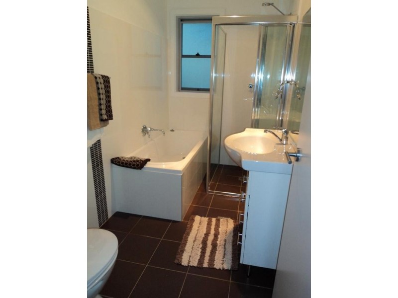 2 Scenic Place, Berkeley NSW 2506