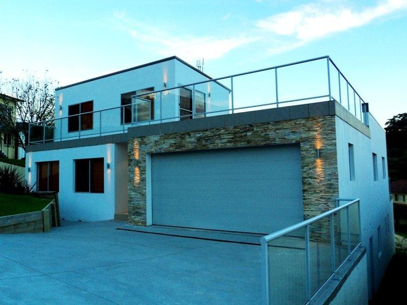 2 Scenic Place, Berkeley NSW 2506