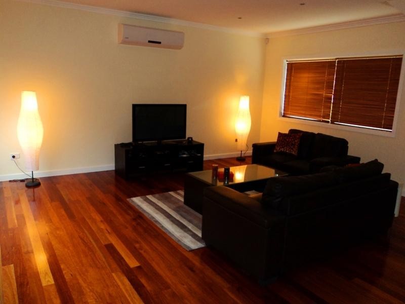 2 Scenic Place, Berkeley NSW 2506