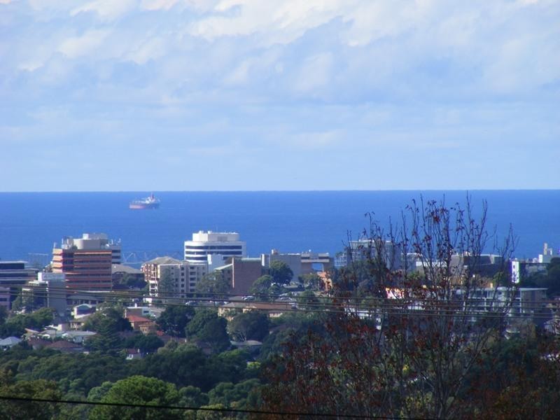 16 Allen Street, Mount Keira NSW 2500