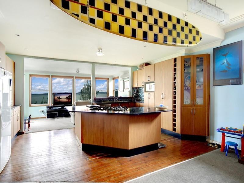 11 Hassan Street, Lake Heights NSW 2502