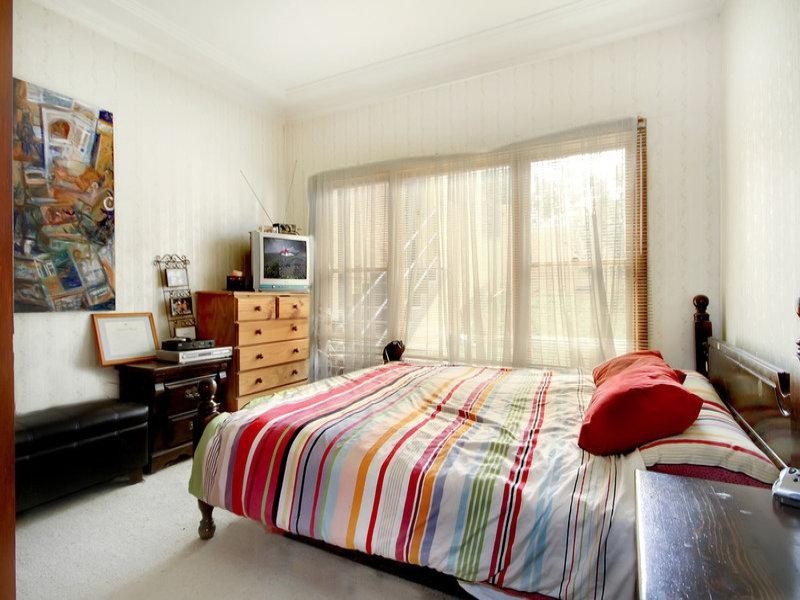 11 Hassan Street, Lake Heights NSW 2502