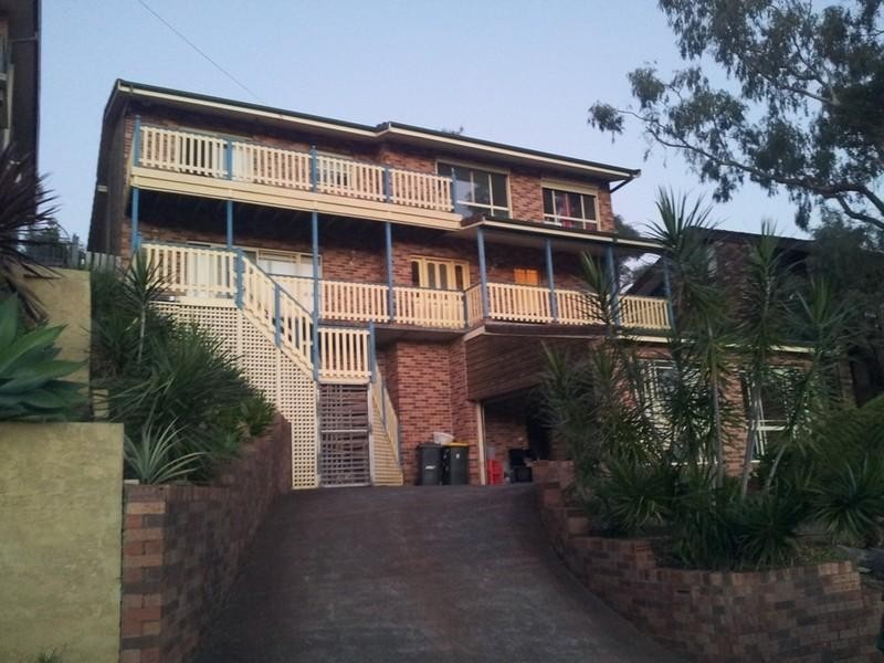 67 Springfield Avenue, Figtree NSW 2525