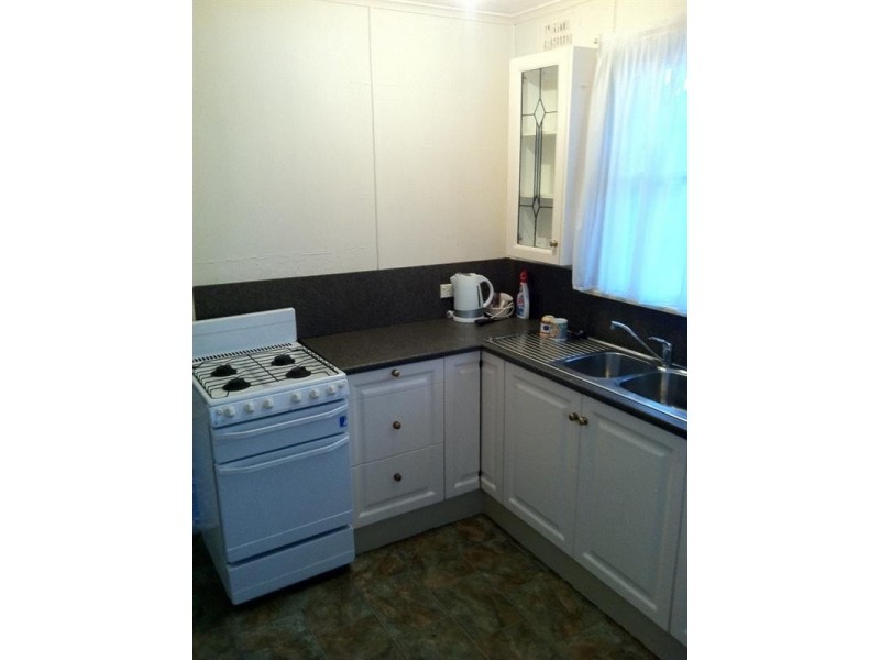 10 Kippax Street, Warilla NSW 2528