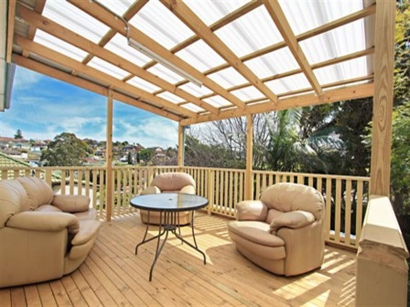 88 Weringa Avenue, Lake Heights NSW 2502