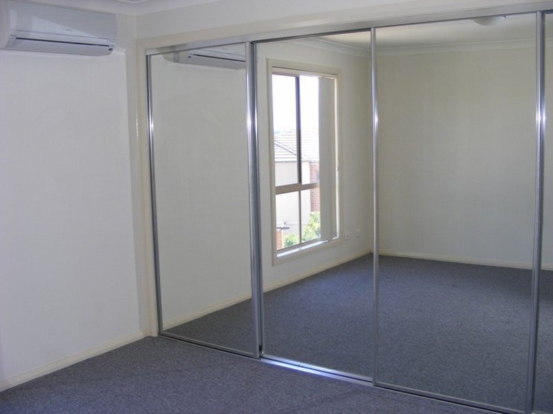 9/35 Bridge Street, Coniston NSW 2500