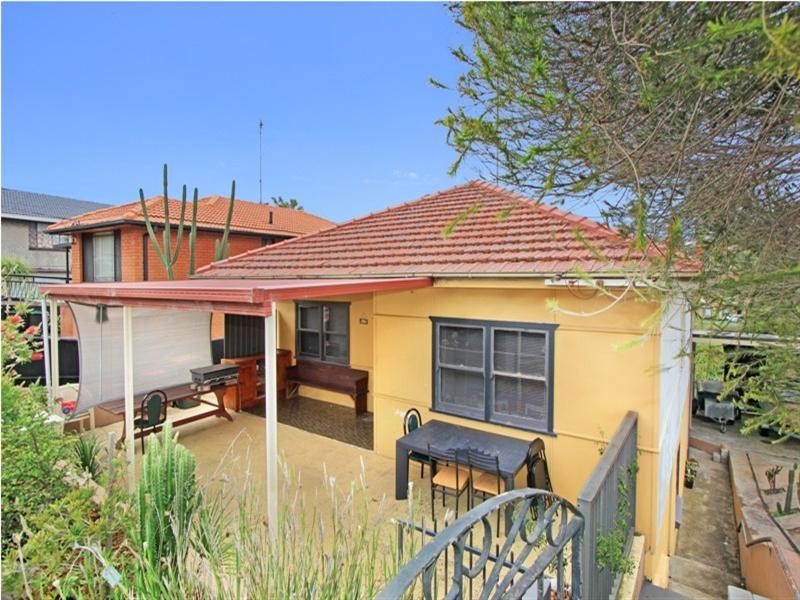 53 Denise Street, Lake Heights NSW 2502