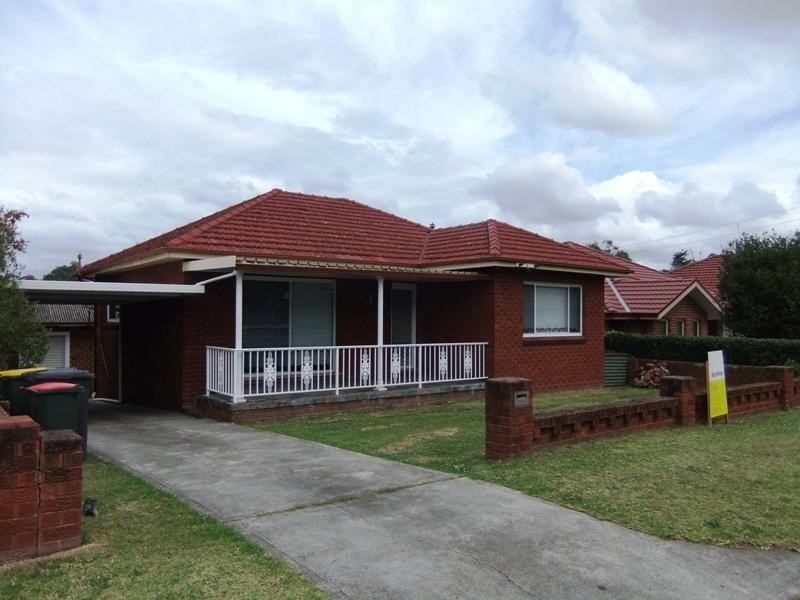 99 Mount Keira Road, West Wollongong NSW 2500