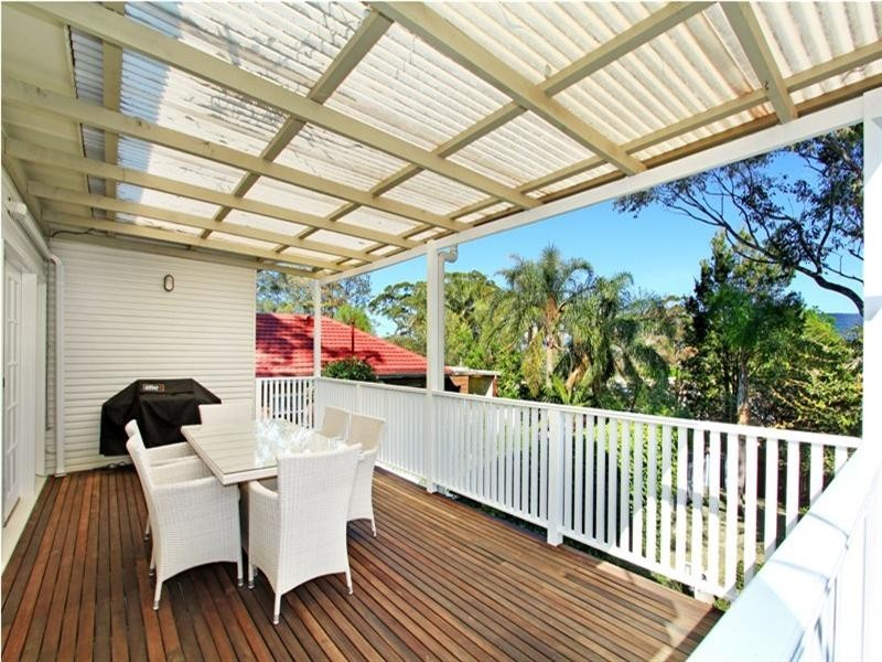 8 Byarong Avenue, Mangerton NSW 2500