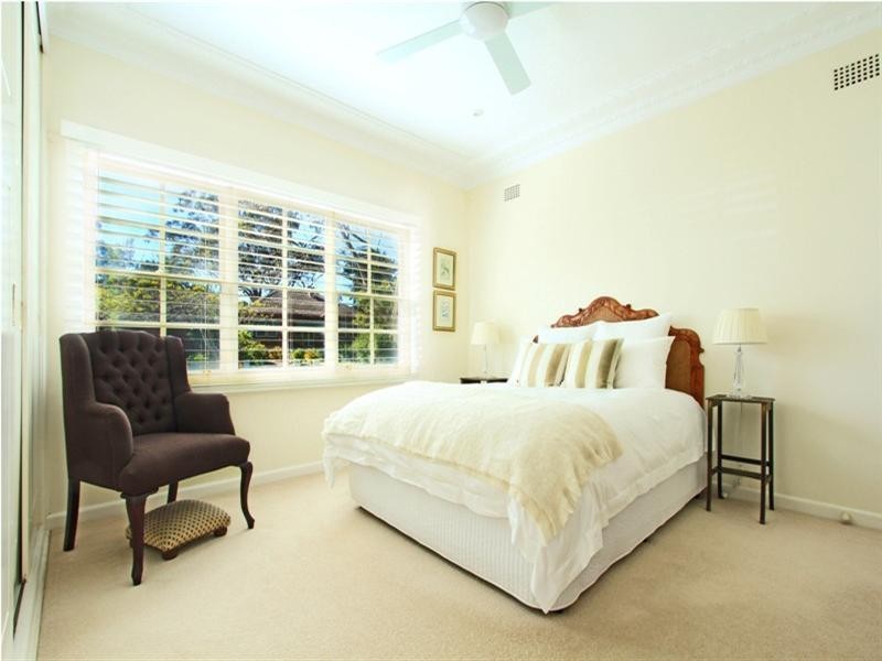 8 Byarong Avenue, Mangerton NSW 2500