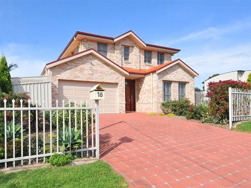 18 Eastern Avenue, Shellharbour NSW 2529