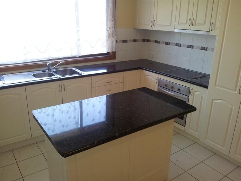 73 Denise Street, Lake Heights NSW 2502