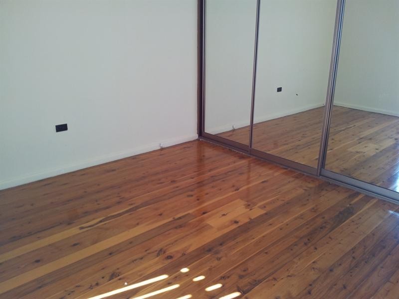 73 Denise Street, Lake Heights NSW 2502