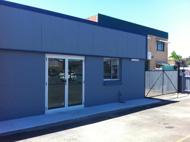 10 Industrial Road, Oak Flats NSW 2529