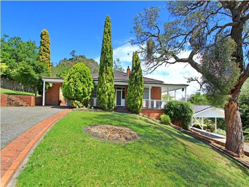 11 Lewis Drive, Figtree NSW 2525