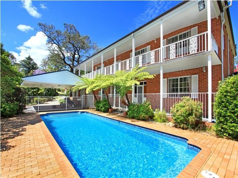 11 Lewis Drive, Figtree NSW 2525