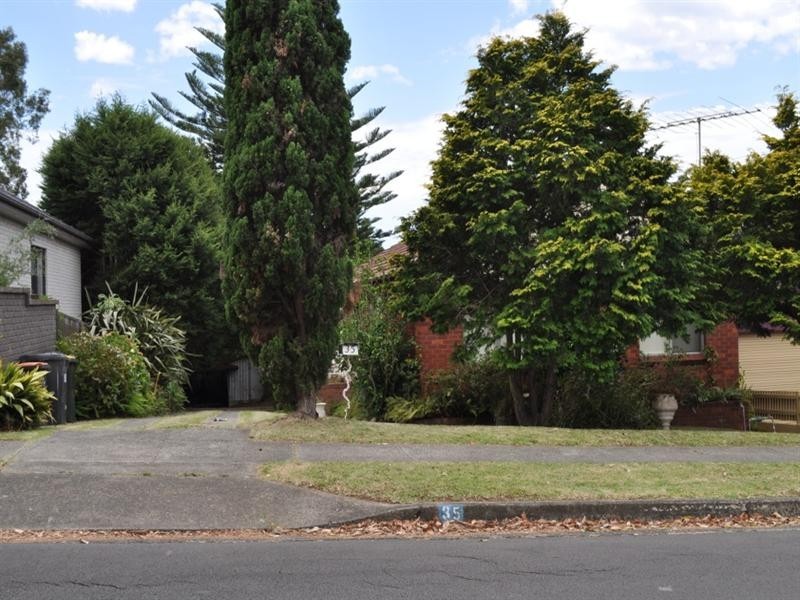 35 Yellagong Street, West Wollongong NSW 2500