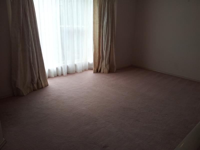 210 Derribong Drive, Cordeaux Heights NSW 2526