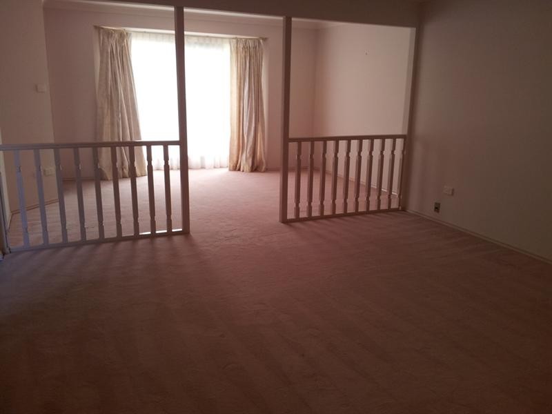 210 Derribong Drive, Cordeaux Heights NSW 2526