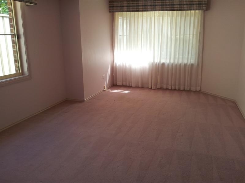 210 Derribong Drive, Cordeaux Heights NSW 2526