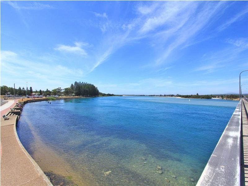 5 Pur Pur Avenue, Lake Illawarra NSW 2528