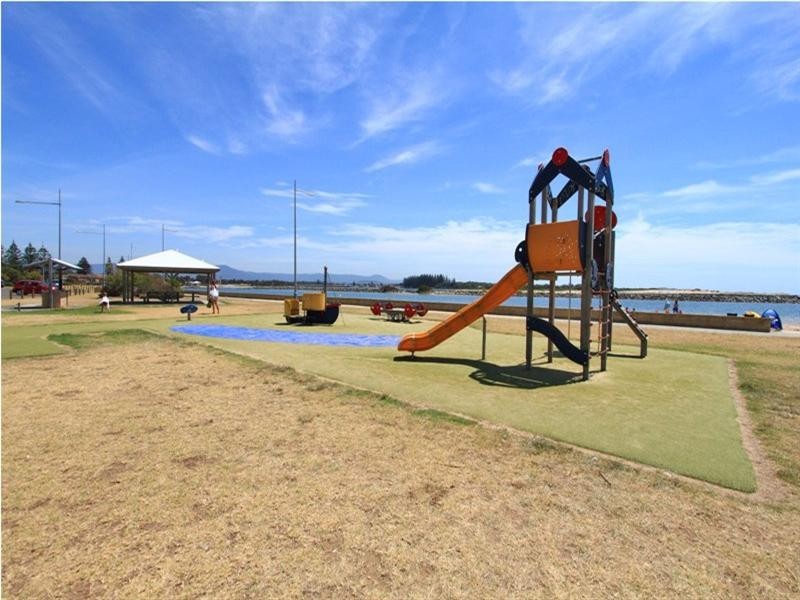 5 Pur Pur Avenue, Lake Illawarra NSW 2528