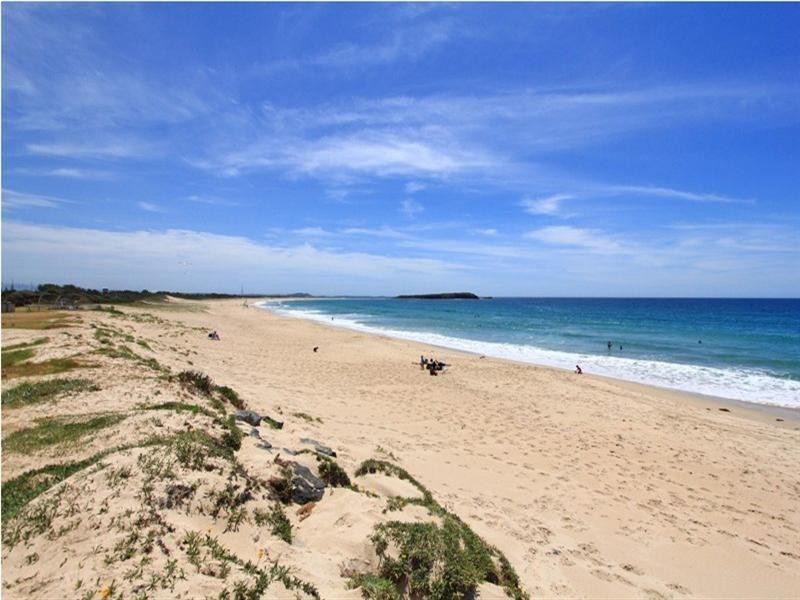 5 Pur Pur Avenue, Lake Illawarra NSW 2528