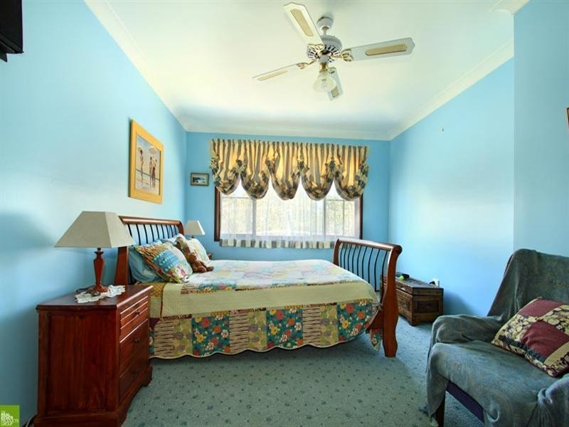 25 Loch Carron Avenue, Farmborough Heights NSW 2526