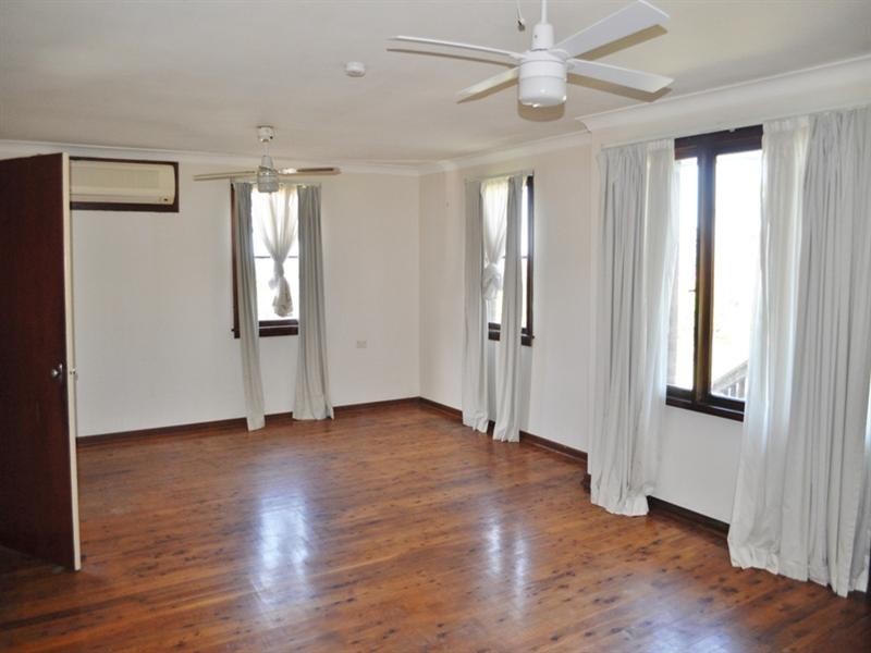 10 Kippax, Warilla NSW 2528