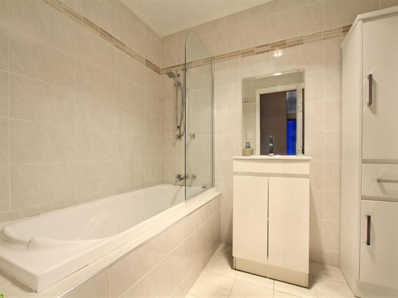 2/92a Phillip Street, Thirroul NSW 2515