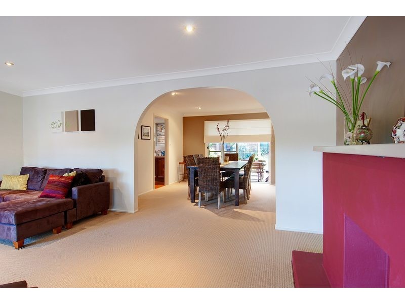 12 Baker Crescent, Figtree NSW 2525