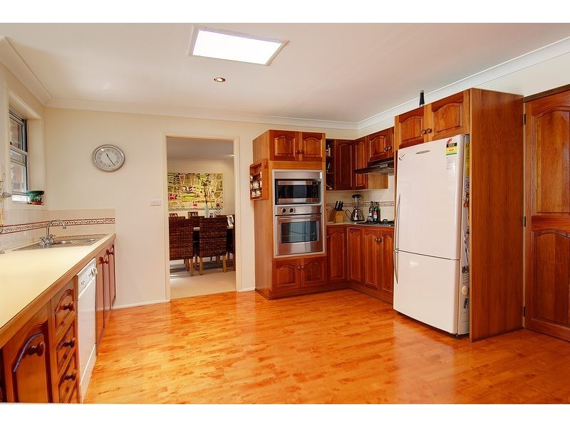 12 Baker Crescent, Figtree NSW 2525
