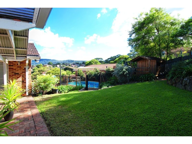 12 Baker Crescent, Figtree NSW 2525