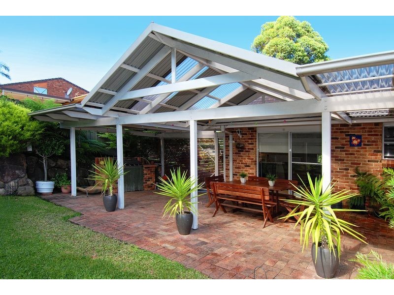 12 Baker Crescent, Figtree NSW 2525
